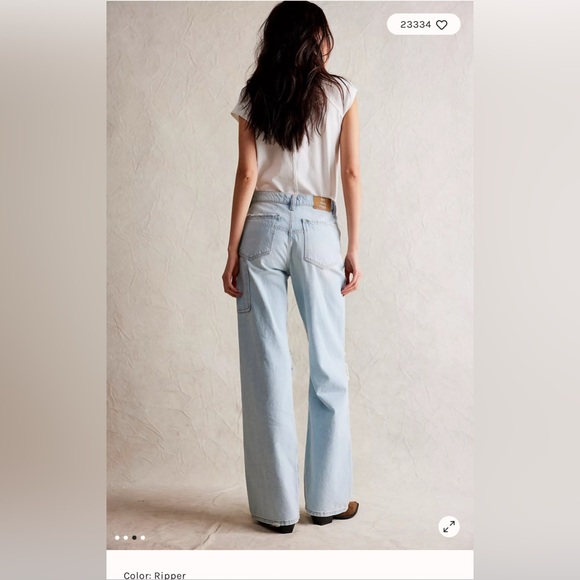 Free People Tinsley Baggy High Rise in the color Ripper (light blue) Size 29 - Picture 3 of 13